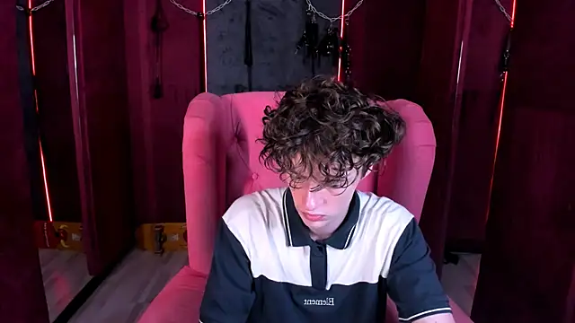 LukeSweet online show from July 13, 12:15 pm