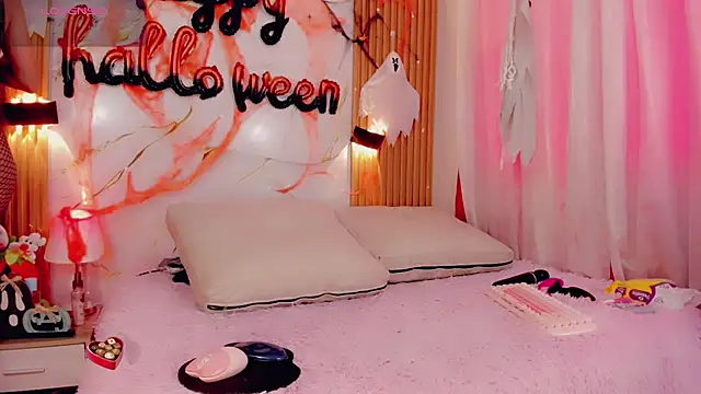 BrendaSquirtx online show from October 25, 5:02 pm