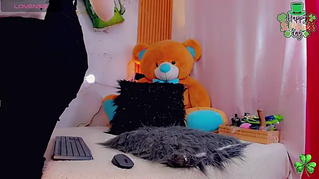 BrendaSquirtx online show from March 21, 5:23 pm