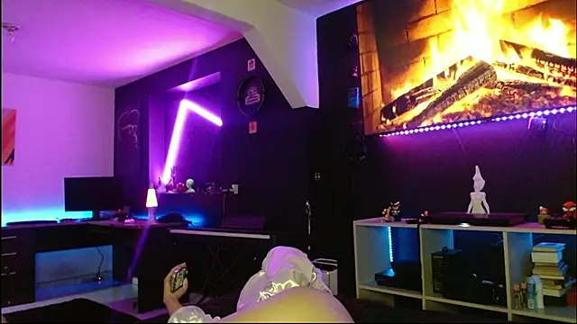 Snapshot of goodpornxxx chatting on December 14, 2:07 am goodpornxxx online show from December 14, 2:07 am