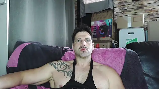 XxBigboybandxX online show from March 3, 2:13 pm