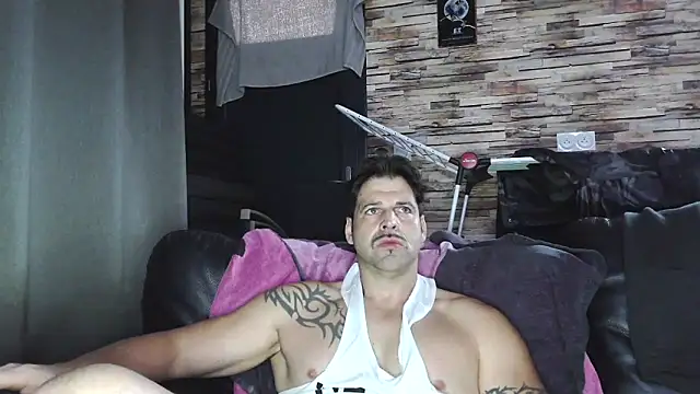 XxBigboybandxX online show from December 20, 8:39 am