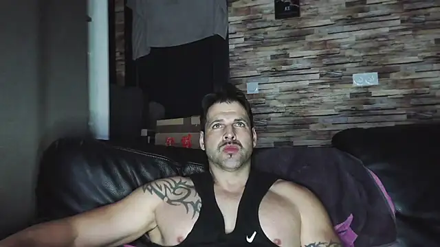 XxBigboybandxX online show from February 14, 6:41 pm