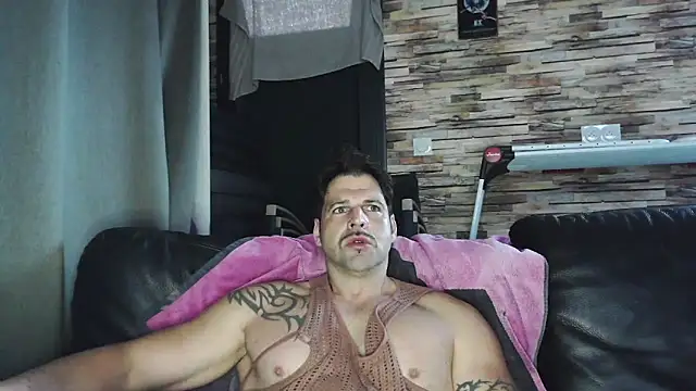 XxBigboybandxX online show from December 18, 8:30 am