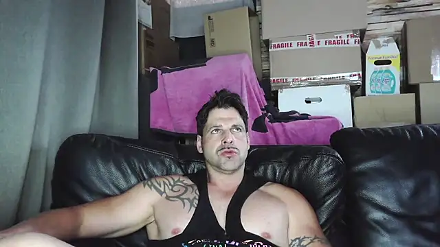 XxBigboybandxX online show from May 13, 6:48 pm