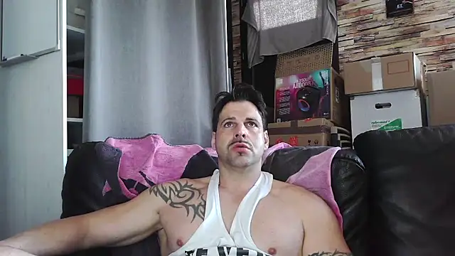 XxBigboybandxX online show from February 26, 1:33 pm