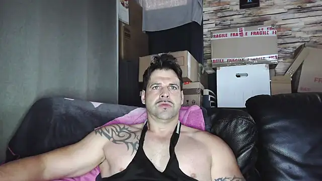 XxBigboybandxX online show from April 11, 7:38 am