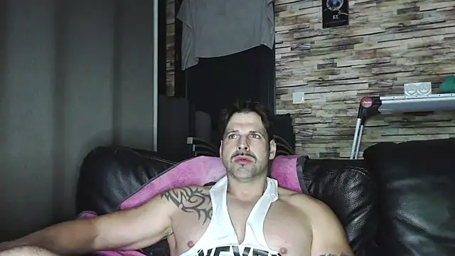 XxBigboybandxX online show from January 15, 6:55 pm