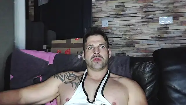 XxBigboybandxX online show from February 4, 6:58 pm