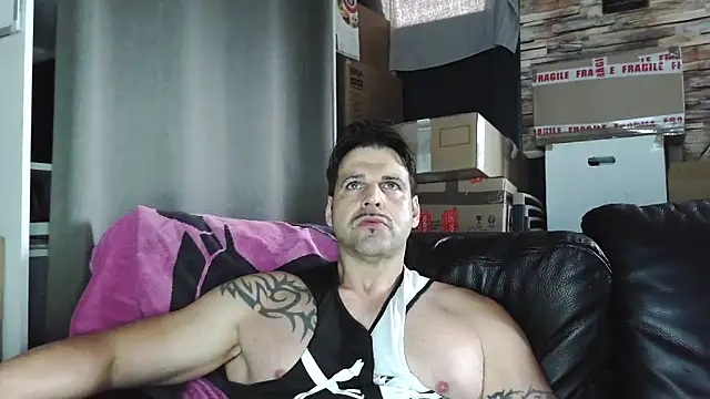 XxBigboybandxX online show from April 12, 10:07 am