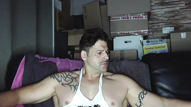 XxBigboybandxX online show from May 2, 4:28 am