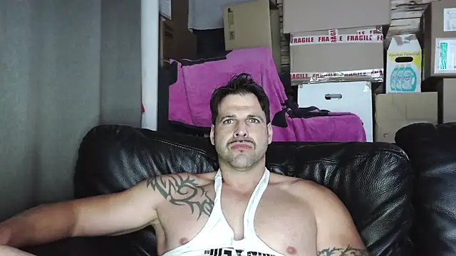 XxBigboybandxX online show from May 5, 7:06 pm