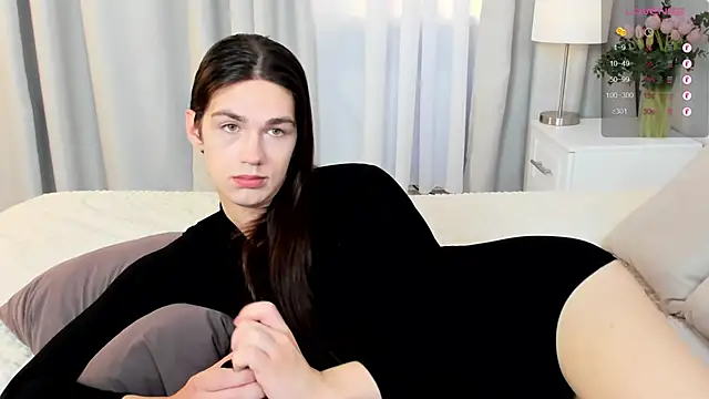 Alfreda Mills online show from November 8, 10:52 am