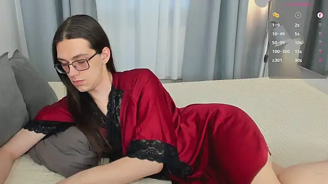 Alfreda Mills online show from March 28, 3:35 pm