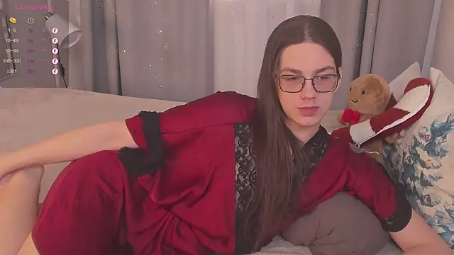 Alfreda Mills online show from December 19, 11:01 am