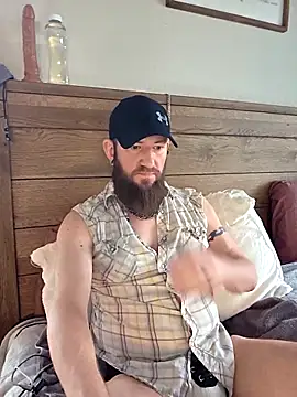 Icebearsticlese online show from February 13, 10:10 pm