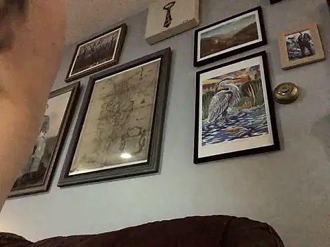 Icebearsticlese online show from April 18, 12:46 am