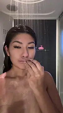 princesschini online show from May 24, 9:04 pm