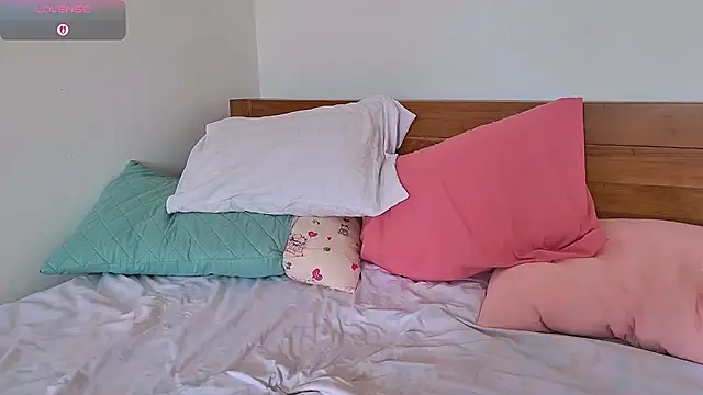 SashaStory online show from October 31, 8:00 am