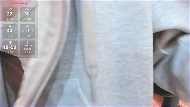 Snapshot of sweetiebunny22 chatting on October 9, 7:31 am sweetiebunny22 online show from October 9, 7:31 am