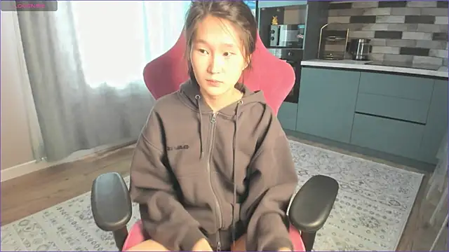 sweetiebunny22 online show from April 3, 12:22 pm