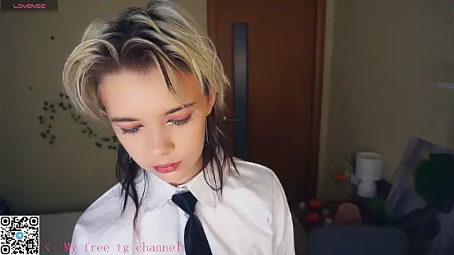 EngelAlman online show from October 26, 6:36 am