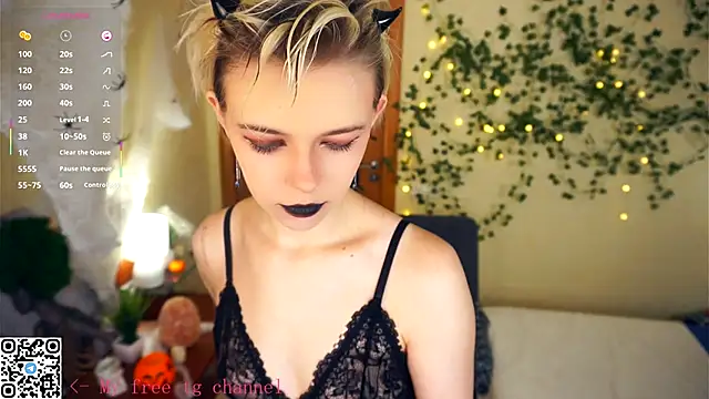 EngelAlman online show from October 29, 6:23 am