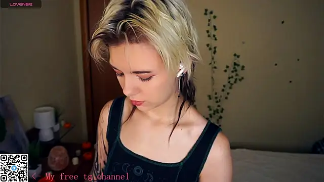 EngelAlman online show from October 25, 6:23 am