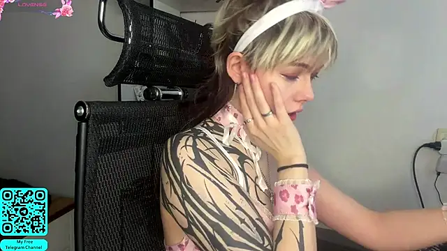 EngelAlman online show from February 14, 7:41 am