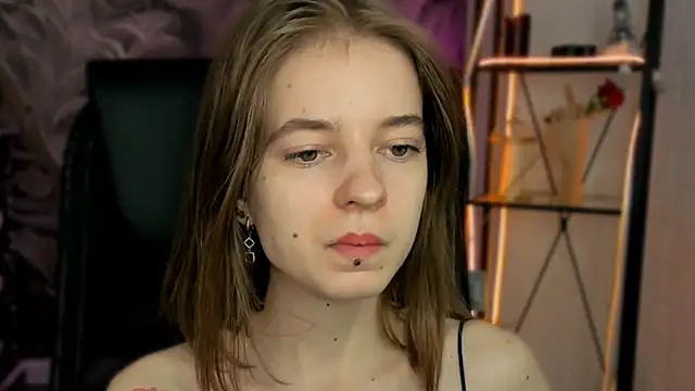 Snapshot of TinaDavil chatting on March 14, 1:13 pm TinaDavil online show from March 14, 1:13 pm