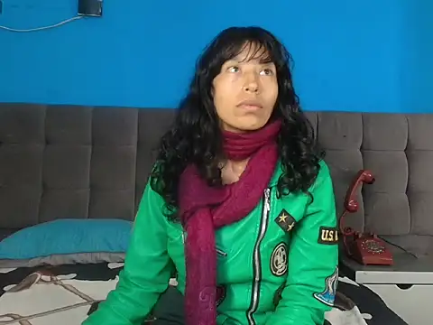 karolinee 66  online show from March 19, 4:12 am