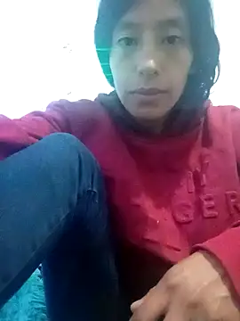 karolinee 66  online show from December 15, 4:29 am