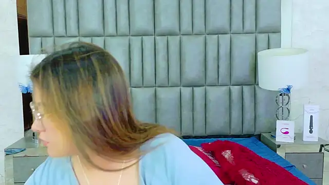 ZoehRoux online show from September 26, 4:19 am