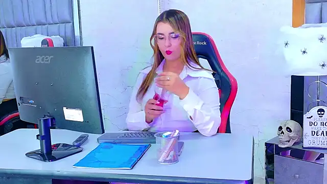 ZoehRoux online show from October 10, 4:02 am