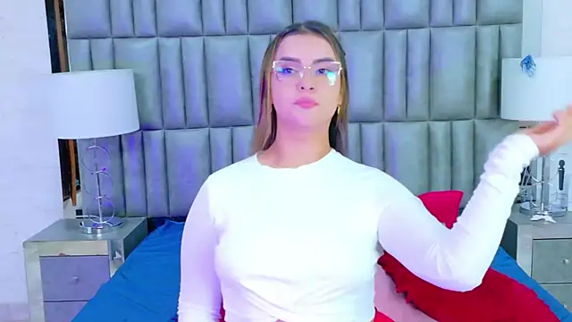 ZoehRoux online show from November 16, 4:17 am