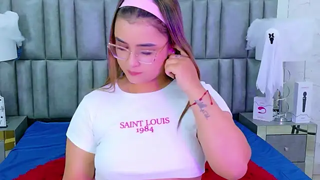 ZoehRoux online show from October 18, 3:52 am