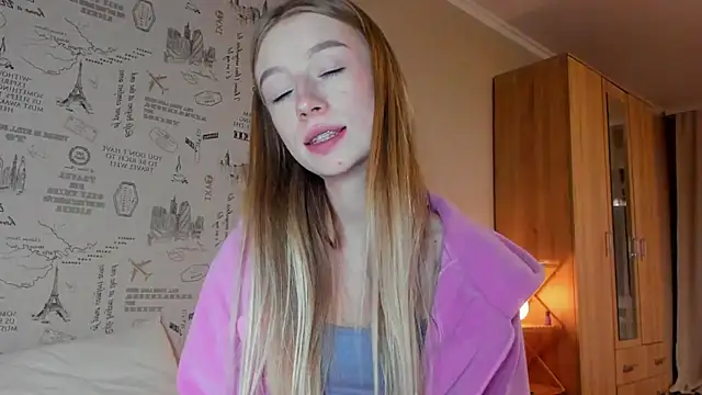 minidivaa  online show from October 14, 10:31 pm