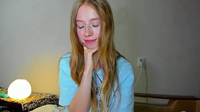 minidivaa  online show from May 20, 8:39 pm