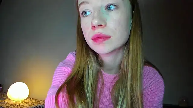 minidivaa  online show from April 22, 7:42 pm