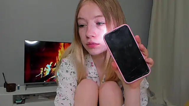 minidivaa  online show from March 4, 9:22 pm