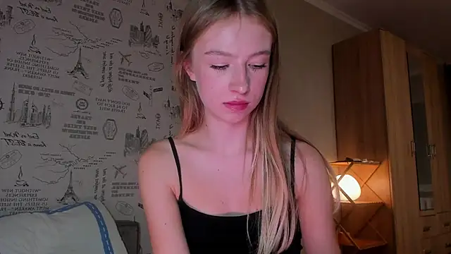 minidivaa  online show from November 4, 8:56 pm