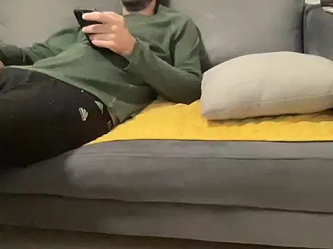 4small4inchlol online show from January 17, 12:58 am