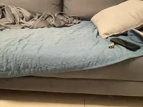 4small4inchlol online show from November 23, 4:06 pm