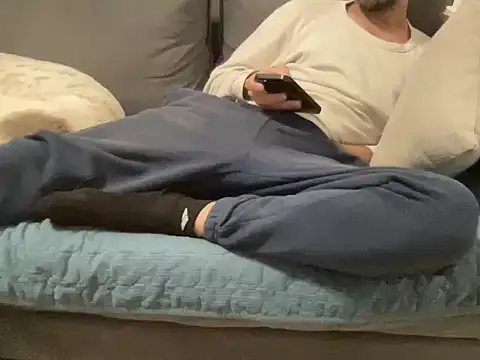 4small4inchlol online show from March 1, 9:48 pm