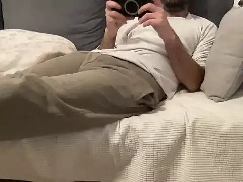 4small4inchlol online show from March 17, 8:12 pm