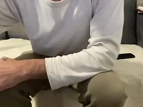 4small4inchlol online show from March 7, 12:50 am