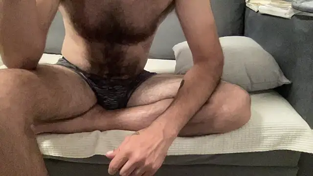 4small4inchlol online show from July 16, 11:35 pm