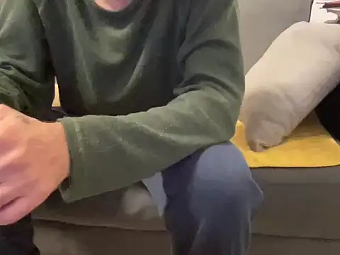 4small4inchlol online show from January 18, 10:13 pm