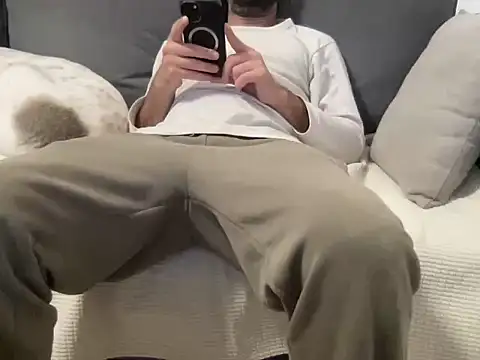 4small4inchlol online show from March 14, 12:16 am