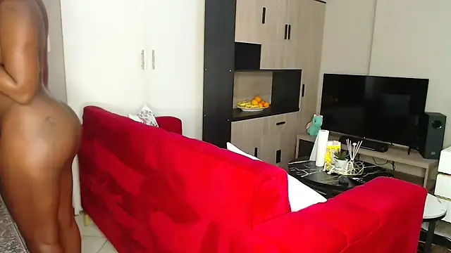 Snapshot of MissBigNipples chatting on June 29, 1:56 am MissBigNipples online show from June 29, 1:56 am